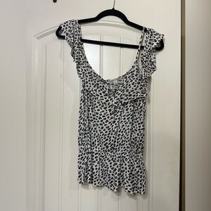 Leopard print black and white colors
